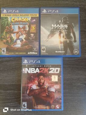 Lot 3 PS4 Games Mass Effect, NBA2K20,Craah Bandicoot